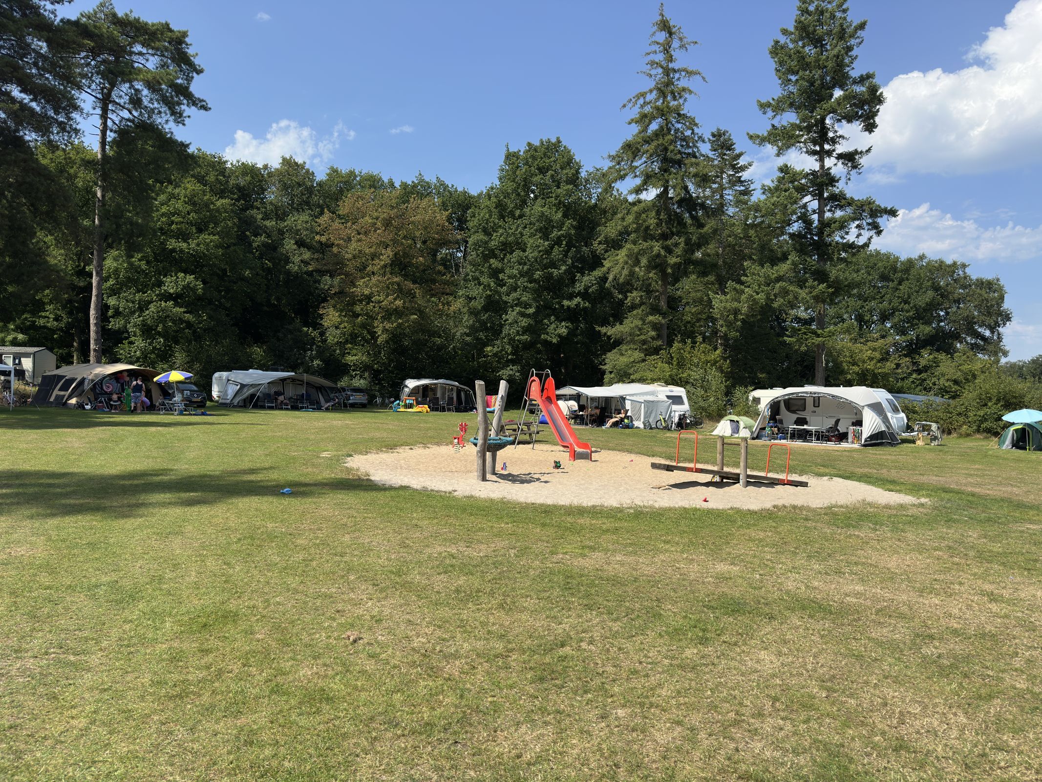 Comfort Kampeerplaats Kinderveld — foto 11