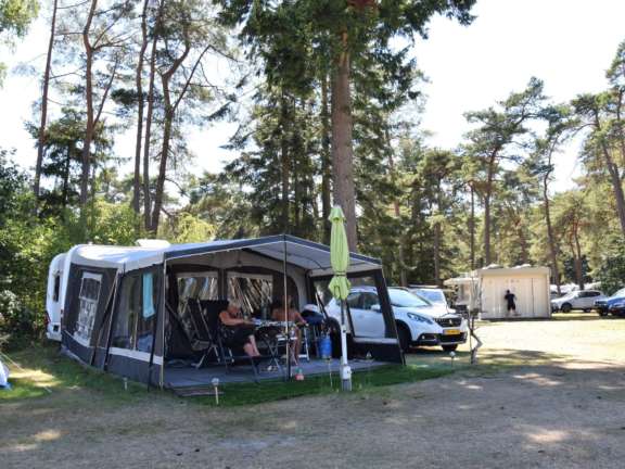 Camping Ommen comfort kampeerplaats Ommerberg 10