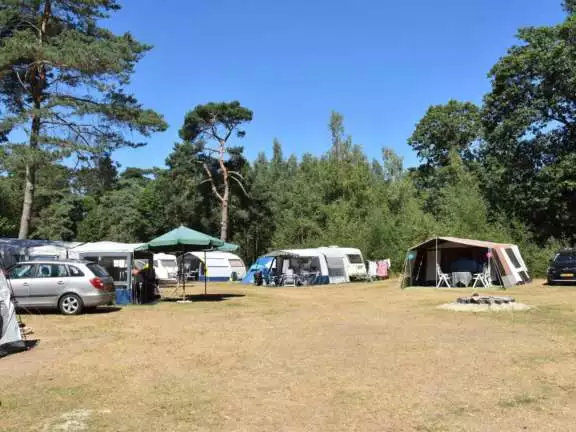 Camping Ommen comfort kampeerplaats Ommerberg 4