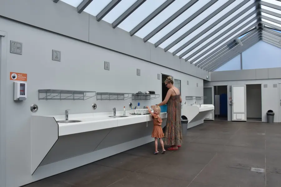 Camping Ommen sanitair gebouw Ommergras 1