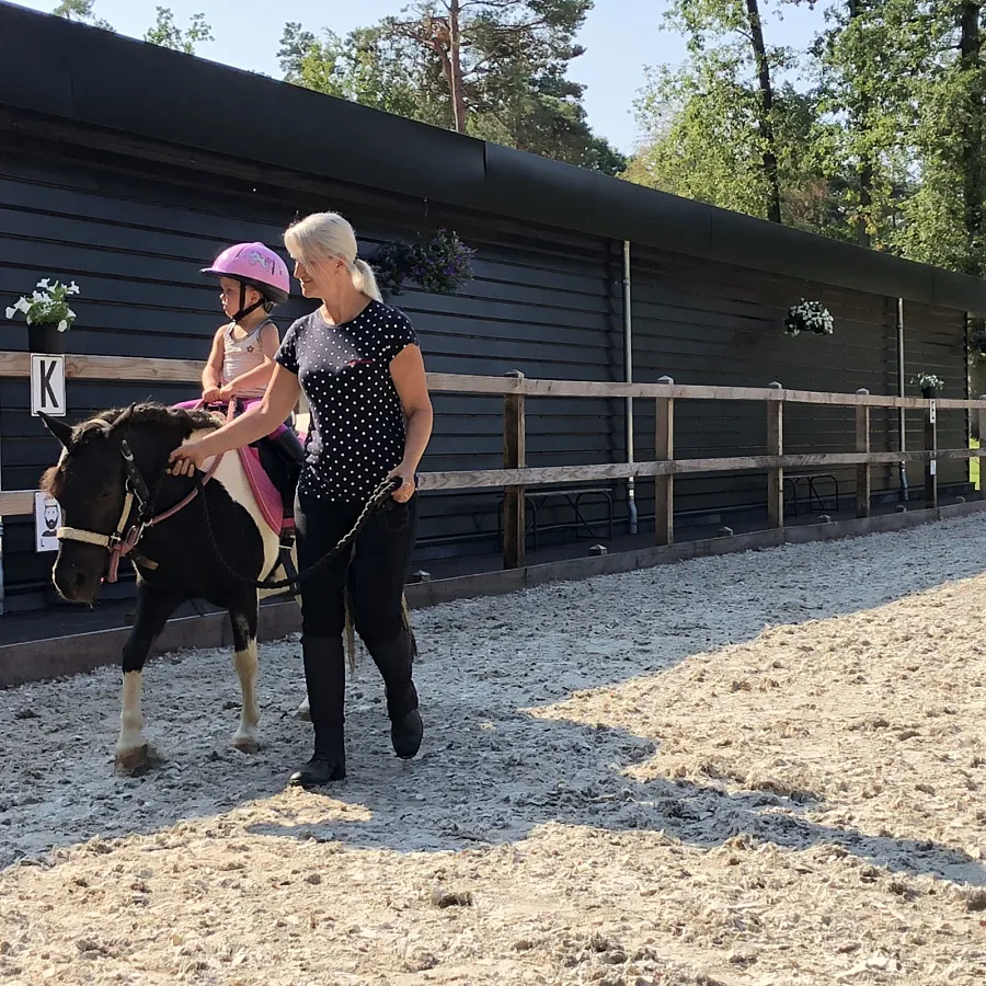 Camping met ponyrijden Ommen 12