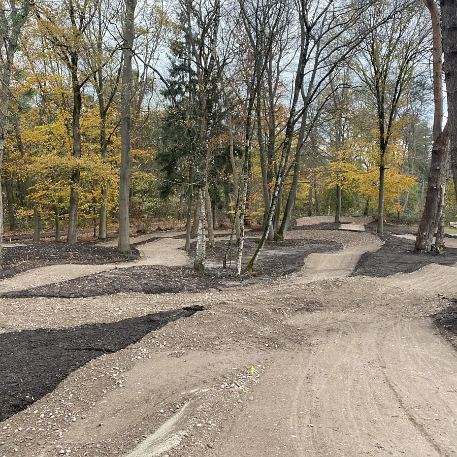 Pumptrackbaan camping voor oudere jeugd Ommen 1