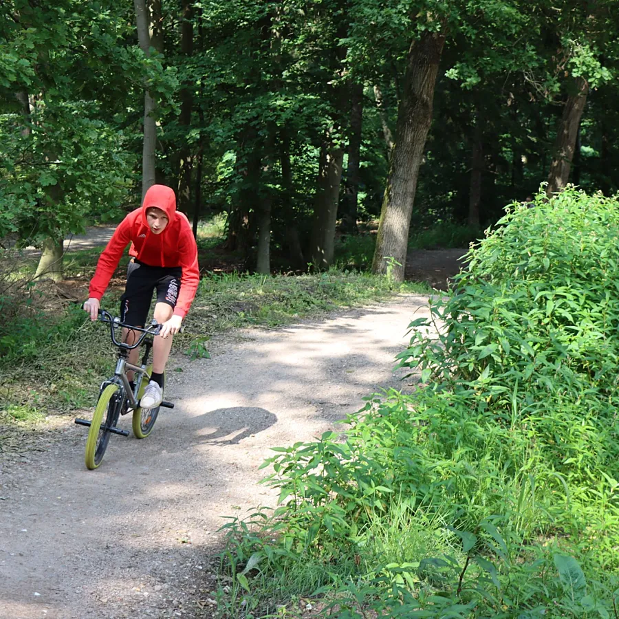 Pumptrackbaan camping voor oudere jeugd Ommen 2