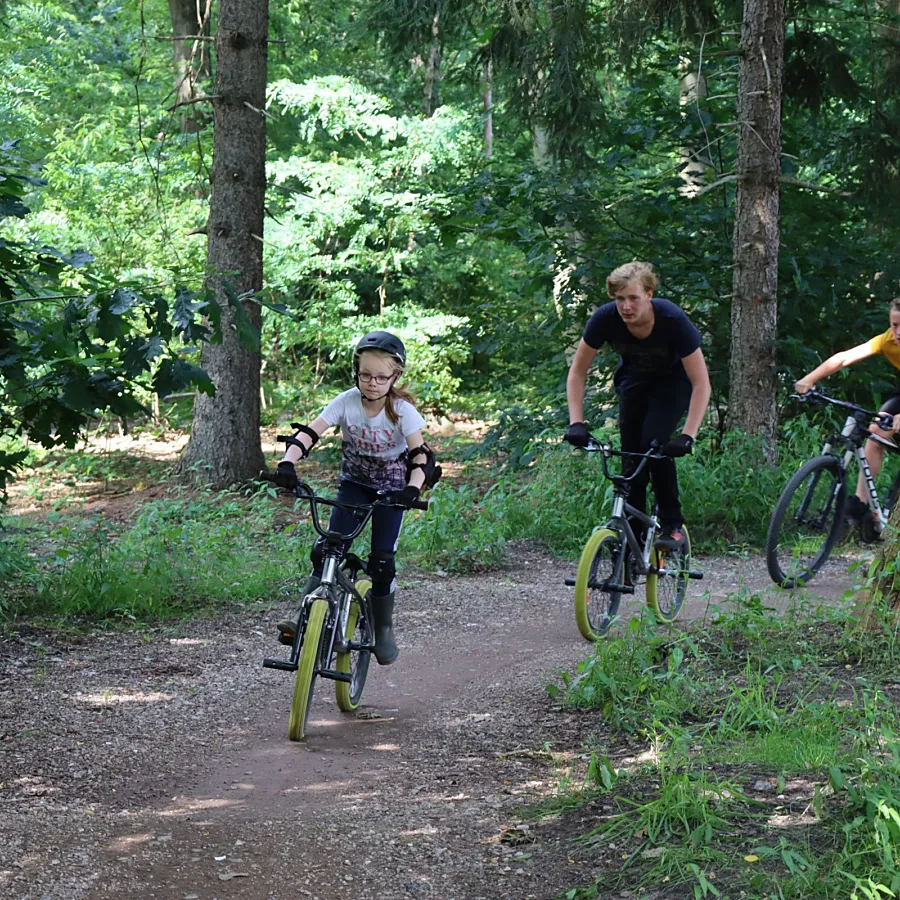 Pumptrackbaan camping voor oudere jeugd Ommen 3